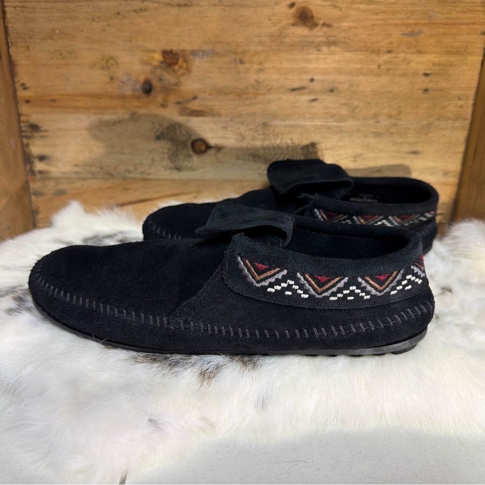 Minnetonka Black Suede Women’s Loafers - Picture 4 of 10